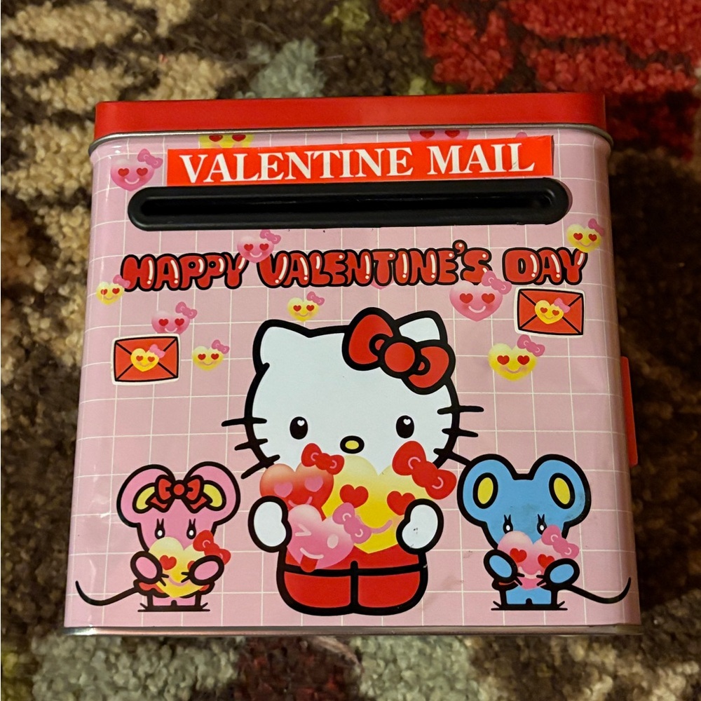 Hello Kitty Valentines Envelope Metal Tin